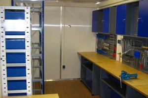 20' ISO-Norm Seecontainer - Werkstattcontainer - Stahlcontainer - conro.container - Werkbank